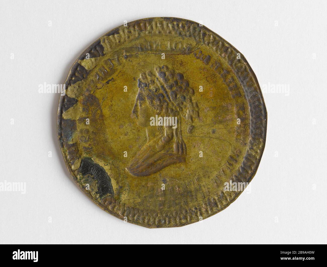 Marie Thérèse Charlotte, duchesse d'Angoulême, nommée Madame Royale (1778-1851) P. G Liénard. 'Marie-Thérèse-Charlotte, duchesse d'Angoulême, dite Madame Royale (1778-1851)'. Cuivre repousé. Paris, musée Carnavalet. Banque D'Images