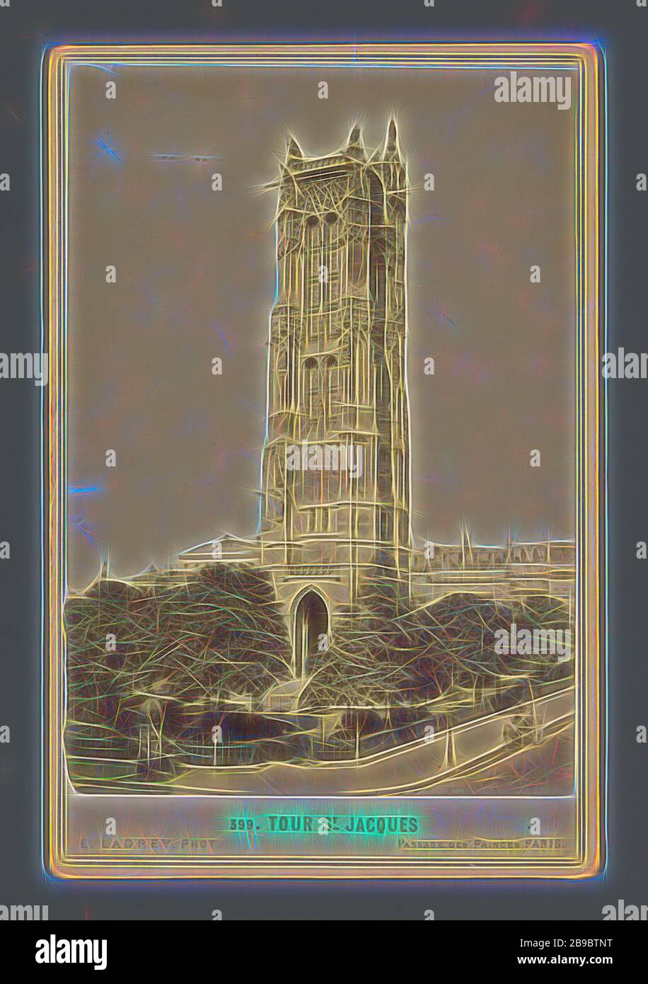 Vue du Tour Saint-Jacques à Paris Tour Saint-Jacques (titre sur objet), tour, tour d'horloge, ornement de monument, façade (ou maison ou bâtiment), vue sur la ville en général, 'vveduta', Tour Saint-Jacques (Paris), Ernest Ladrey (mentionné sur l'objet), Paris, 1860 - 1890, carton, papier photographique, imprimé albumen, h 163 mm × W 108 mm, repensée par Gibon, conception de la glanissement chaleureuse et gaie de la luminosité et des rayons de lumière radiance. L'art classique réinventé avec une touche moderne. La photographie inspirée du futurisme, qui embrasse l'énergie dynamique de la technologie moderne, du mouvement, de la vitesse et révolutionne la culture. Banque D'Images
