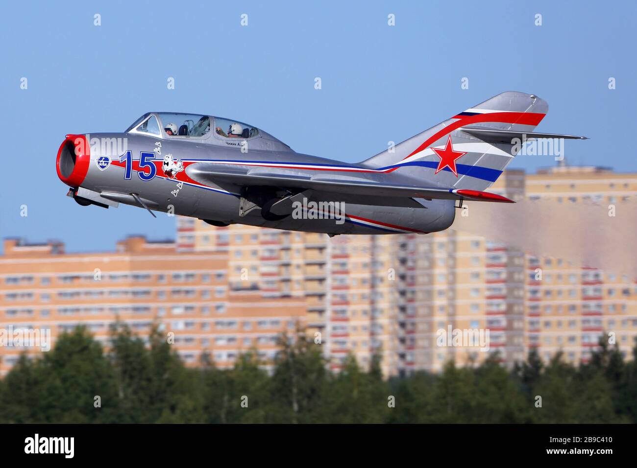 Chasseur à réaction MIG-15 UTI en vol, Zhukovsky, Russie. Banque D'Images