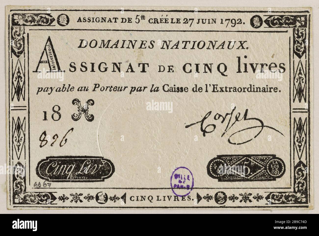 Assignat 5 livres, No. 18 M - 826, 27 juin 1792 Caisse de l'Extraordinaire. Assignat de 5 livres, n° 18 H - 826, 27 juin 1792. Typographie, encre. Paris, musée Carnavalet. Banque D'Images