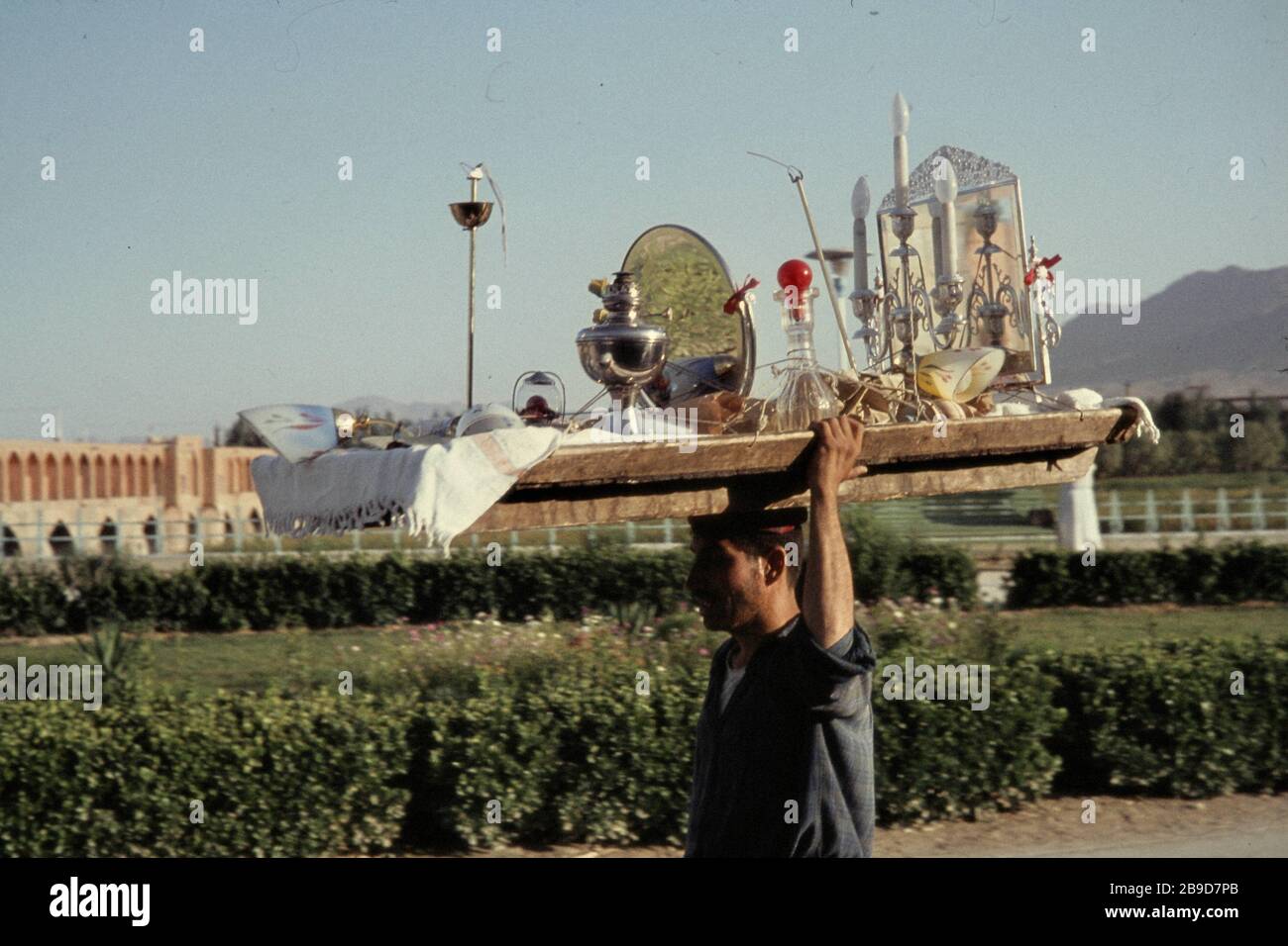 Barbes de trousseau de mariage au pont de Kadhu Isfahan