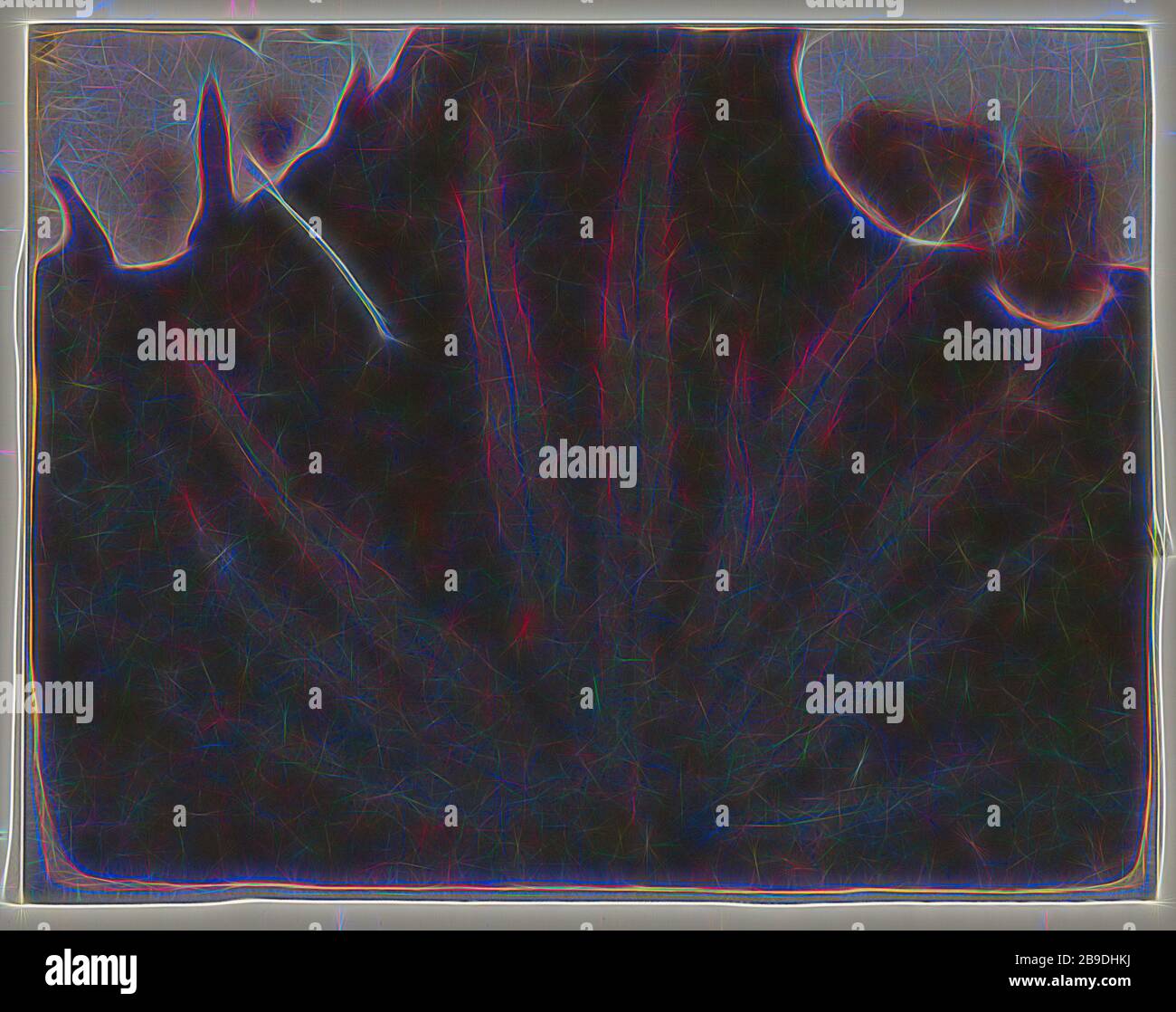 Feuille de charme, William Henry Fox Talbot (anglais, 1800 - 1877), 1840, négatif de dessin photogénique, 11,6 x 14,9 cm (4 9,16 x 5 7,8 po, repensé par Gibon, design de glanissement chaleureux et gai de luminosité et de rayons de lumière radiance. L'art classique réinventé avec une touche moderne. La photographie inspirée du futurisme, qui embrasse l'énergie dynamique de la technologie moderne, du mouvement, de la vitesse et révolutionne la culture. Photo Stock