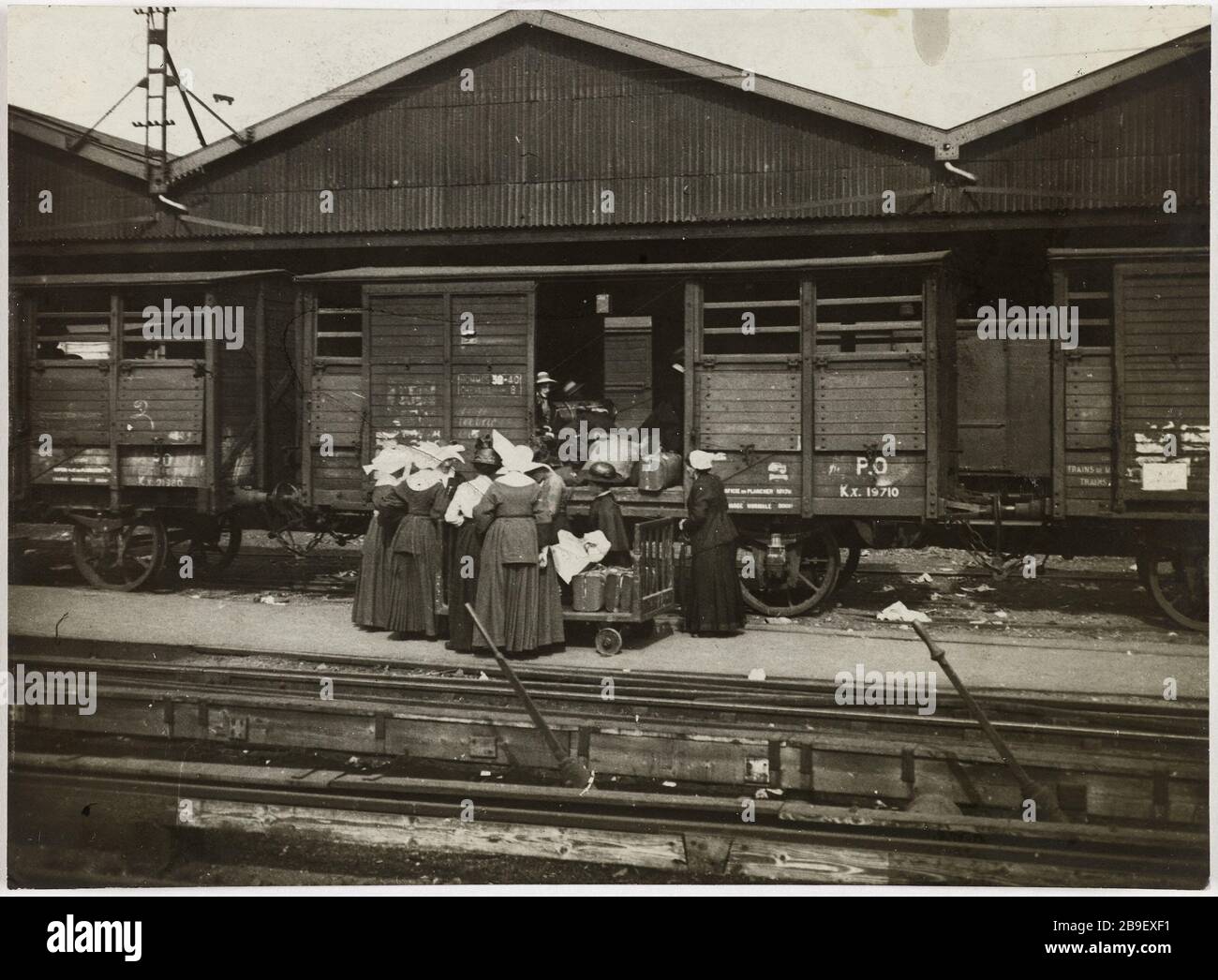 1914 train de Paris à Guerre 1914-1918. Train pour le départ de Paris, 1914. Photo de Charles Lansiaux (1855-1939). Paris, musée Carnavalet. Banque D'Images