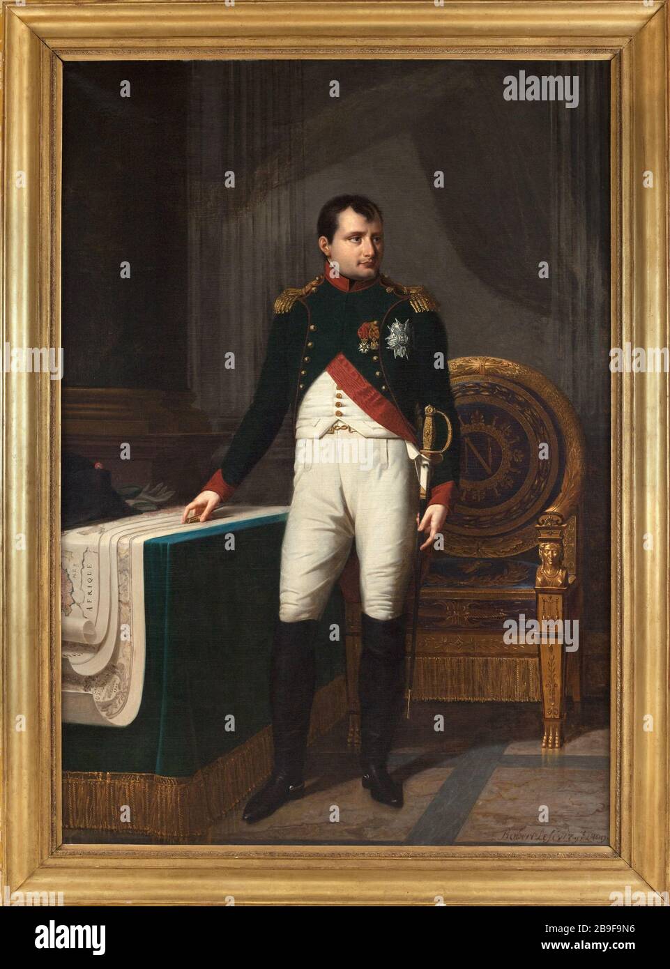 Portrait de Napoléon Ier (1769-1821) en uniforme du colonel des chasseurs  de la Garde Robert Lefèvre (1755-1830). Portrait de Napoléon Ier  (1769-1821), en uniforme de colonel des chasseurs de la Garde. Huile