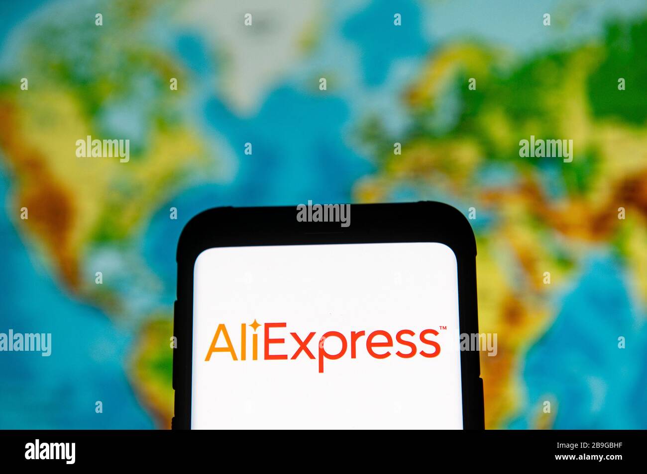 Dans cette illustration photo, un logo Ali Express apparaît sur un smartphone. Banque D'Images