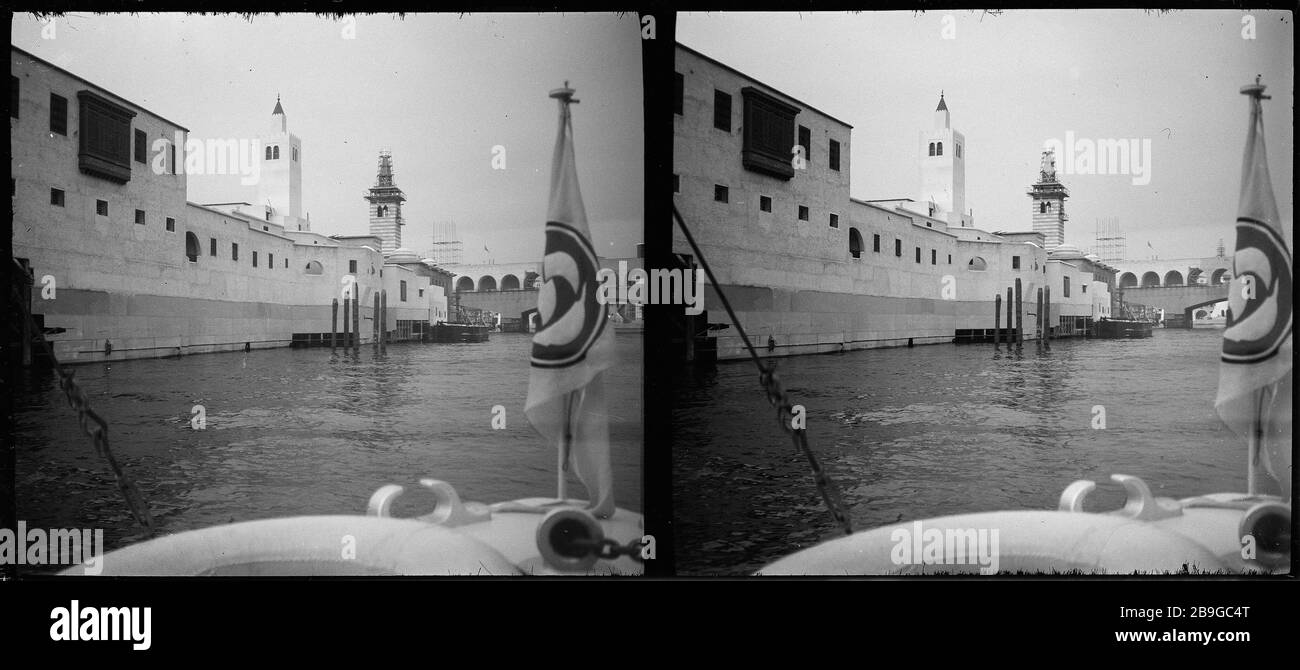 VUE PRISE DE LA SEINE L'EXPOSITION INTERNATIONALE 1937 vue pry depuis la Seine de l'exposition internationale de 1937. Paris, 1937. Vue stéréoscopique anonyme. Paris, musée Carnavalet. Banque D'Images