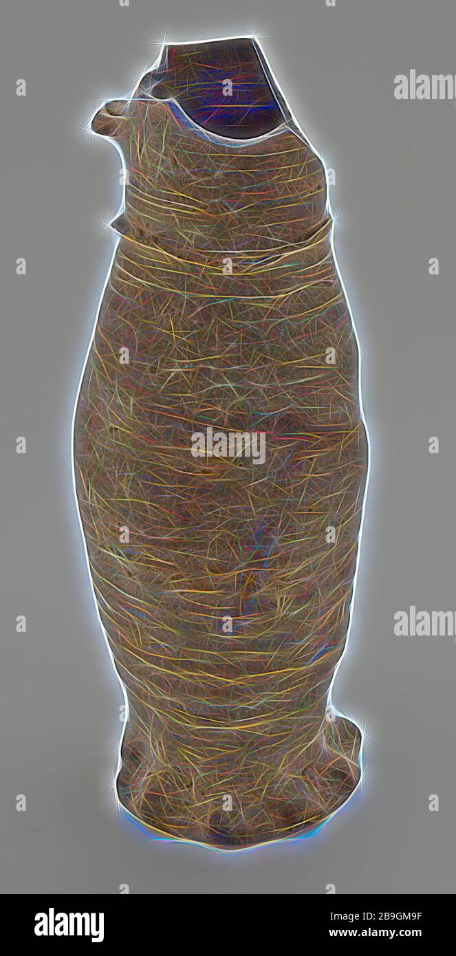 Pichet ou jacobakan en grès fragmenté, bord profilé du col inférieur, pichet ou pichet jacobakan support vaisselle sol trouver grès céramique, pichet cuit à la main pichet gris barré bandoor non glacé tournures profilées autour de la crête du cou rotations du cou autour du ventre pincé pied. Pichet de forme très saccadée avec de larges dents diagonales autour de l'abdomen archéologie Rotterdam Feijenoord Katendrecht Katendrechtse Haven uitheems poterie importation servant à boire découverte du sol: Premier port de Katendrechtse à Rotterdam du sable repeint du Lek Banque D'Images