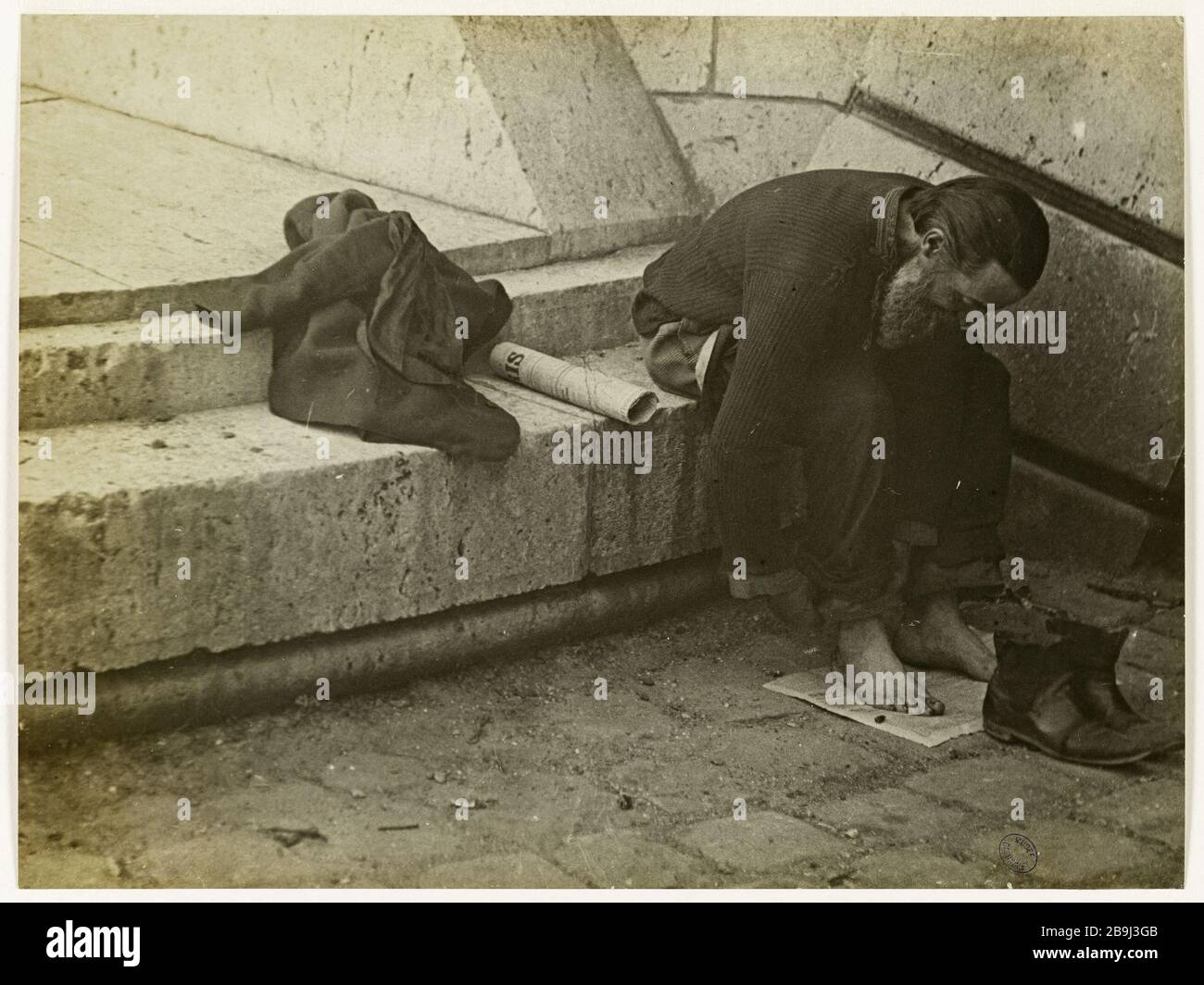 Un TRAMP 'un clochard'. Photo de Louis Vert (1865-1924). Paris, musée Carnavalet. Banque D'Images