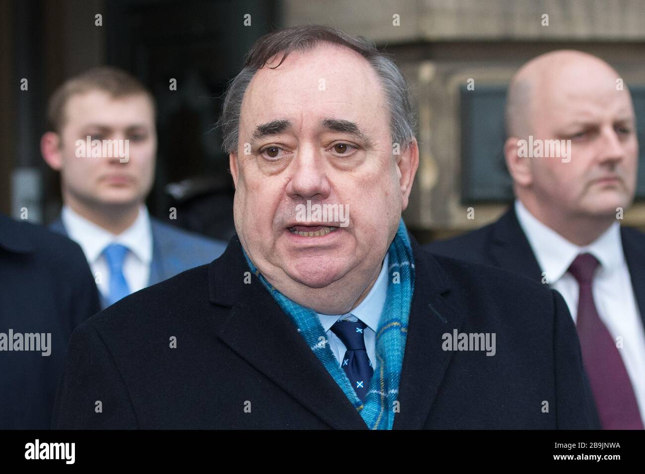 Édimbourg, Royaume-Uni. 23 mars 2020. Photo : Alex Salmond - ancien premier ministre de l'Écosse et ancien chef du parti national écossais (SNP). Alex Salmond est vu quitter la Haute Cour comme un homme libre le jour onze de son procès, après avoir été acquitté de toutes les charges. Banque D'Images