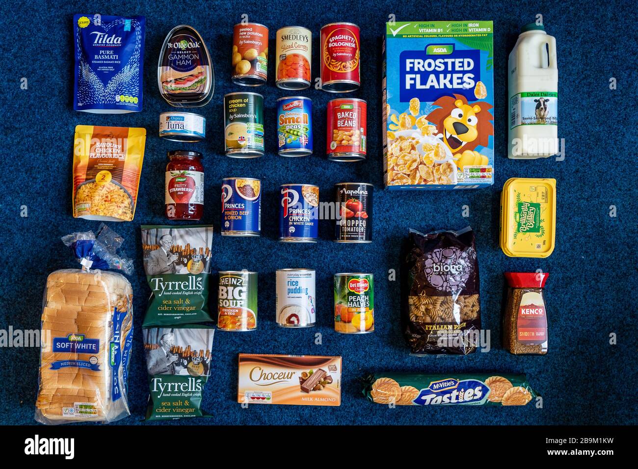 Contenu type de colis alimentaire Banque D'Images