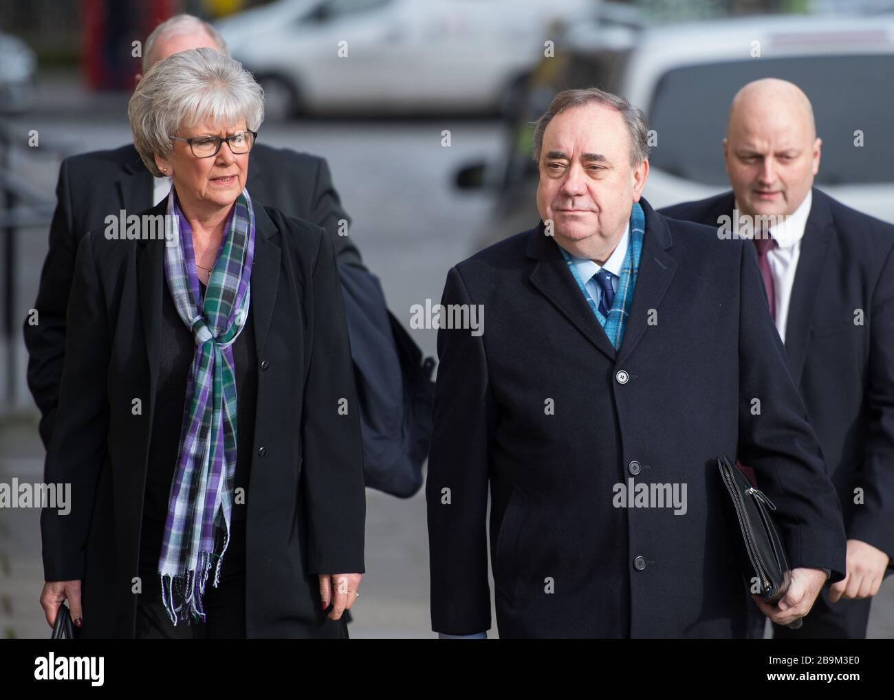 Édimbourg, Royaume-Uni. 23 mars 2020. Photo : Alex Salmond - ancien premier ministre de l'Écosse et ancien chef du parti national écossais (SNP). Alex Salmond est vu arriver à la Haute Cour le jour 11 de son procès, où le jury devrait rendre un verdict plus tard aujourd'hui. Banque D'Images