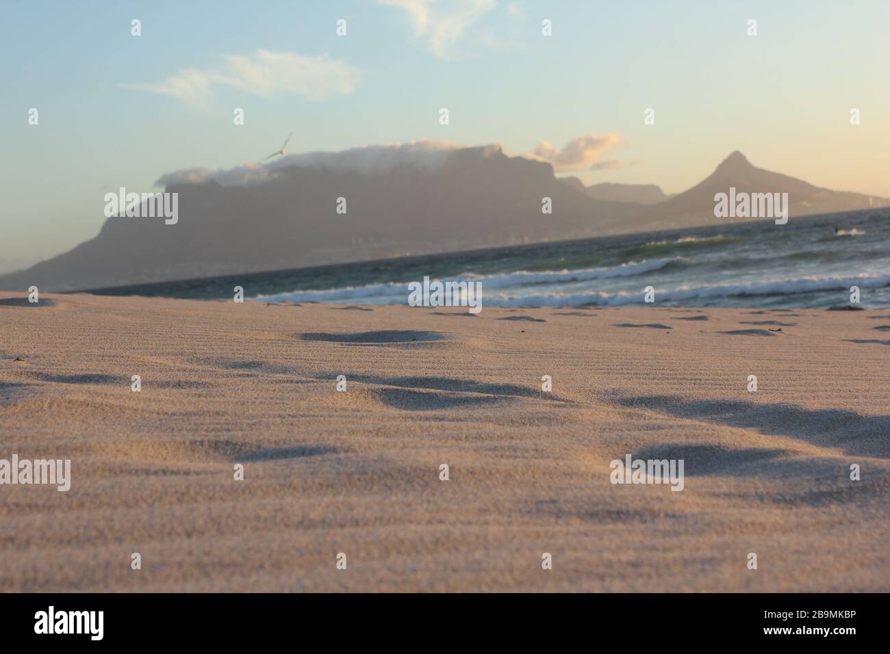 Plage avec vue sur la table Banque D'Images