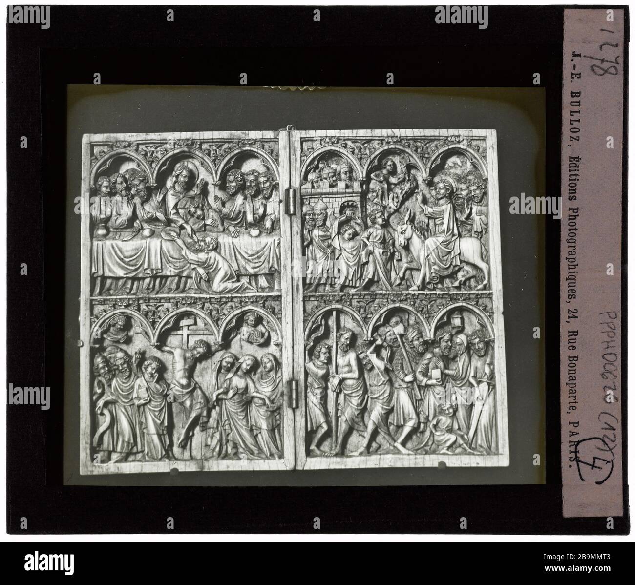 Étain, ivoire. Diptych ivoire atteint, ivoires. Diptyque en ivoire. Plaque de projection noir et blanc. 1900-1930. Photographie de Jacques-Ernest Bulloz (1858-1942). Musée des Beaux-Arts de la Ville de Paris, petit Palais. Banque D'Images