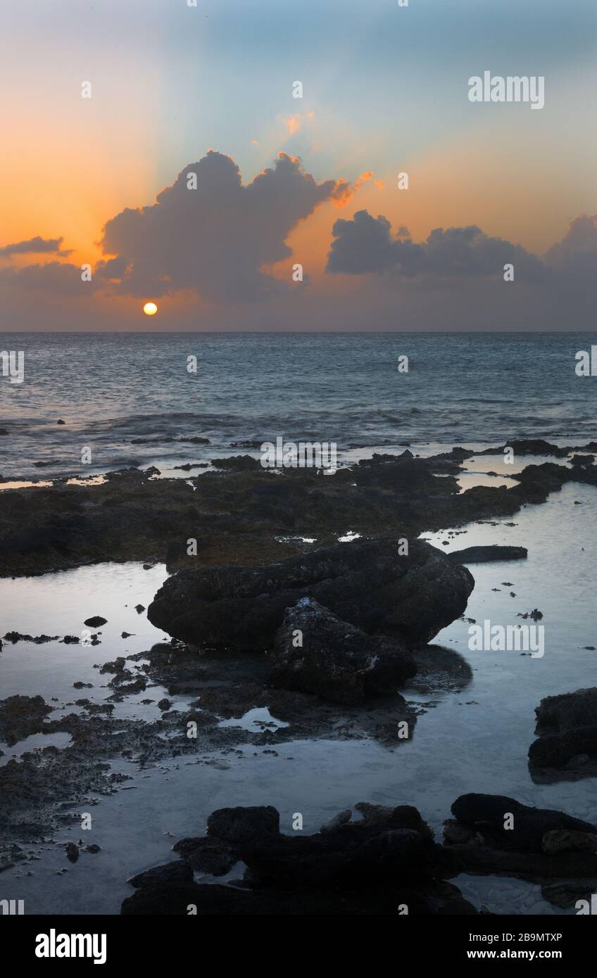 Coucher de soleil sur Bonaire, Caraïbes Banque D'Images