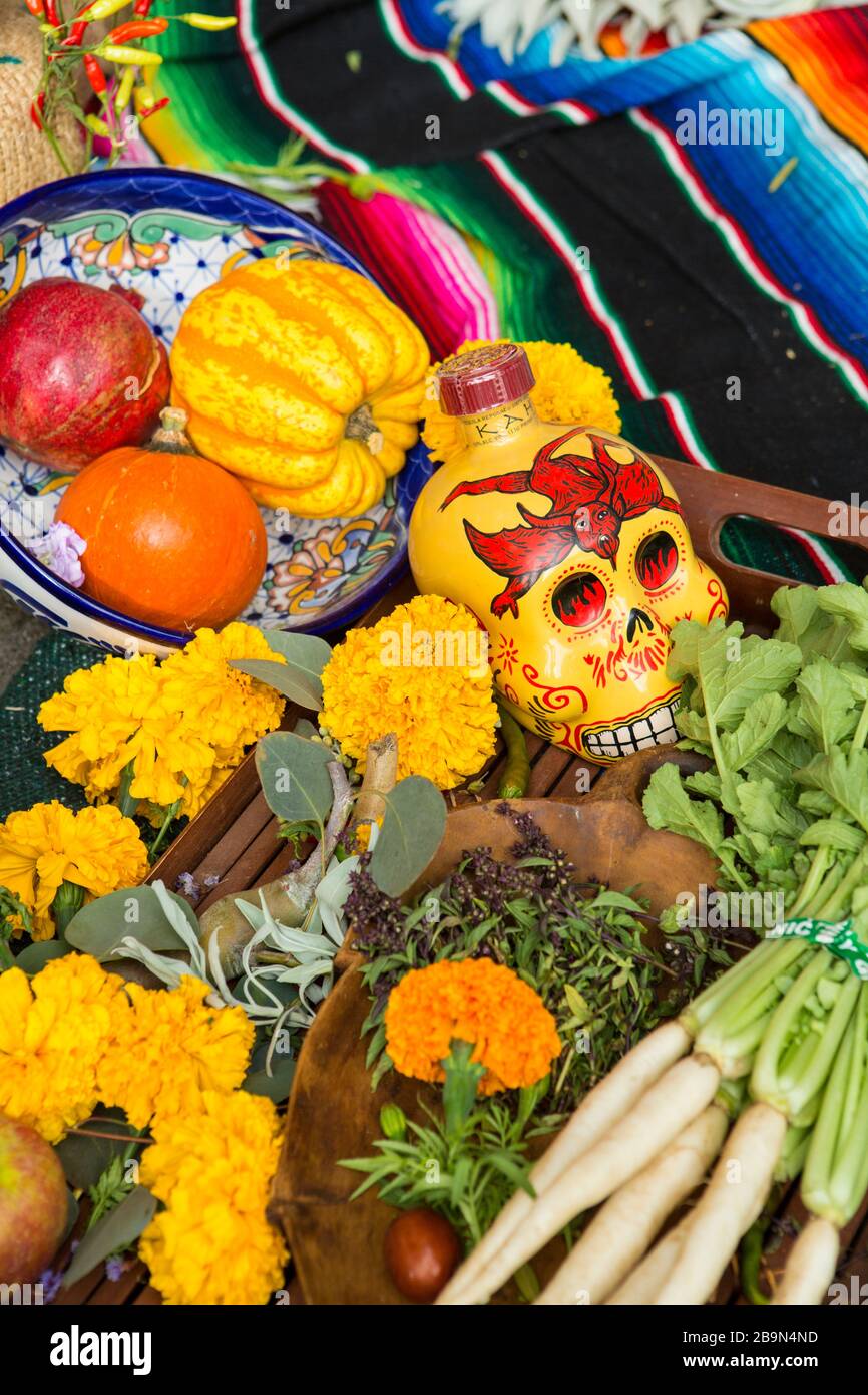 Jour de l'autel mort, marché agricole de Santa Barbara, Santa Barbara, Californie Banque D'Images