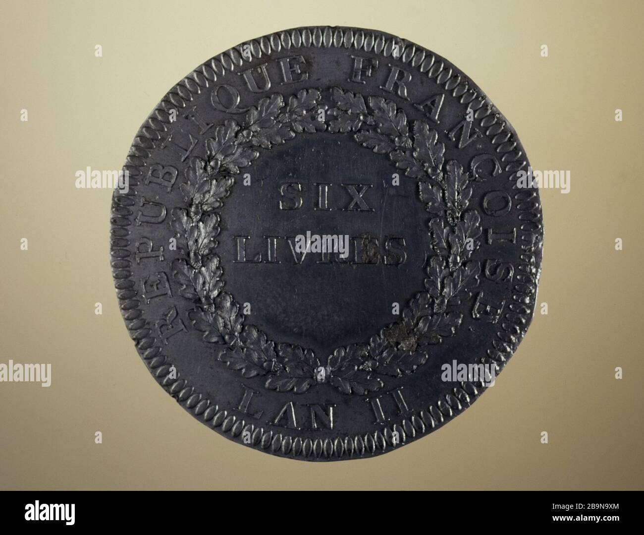 ESSAI AU DOS DE L'ÉCU DE 6 LIVRES, AN II AUGUSTIN DUPRÉ (1748-1833). Ai pour les foies de l'incu de 6 livres, an II Paris, musée Carnavalet. Banque D'Images