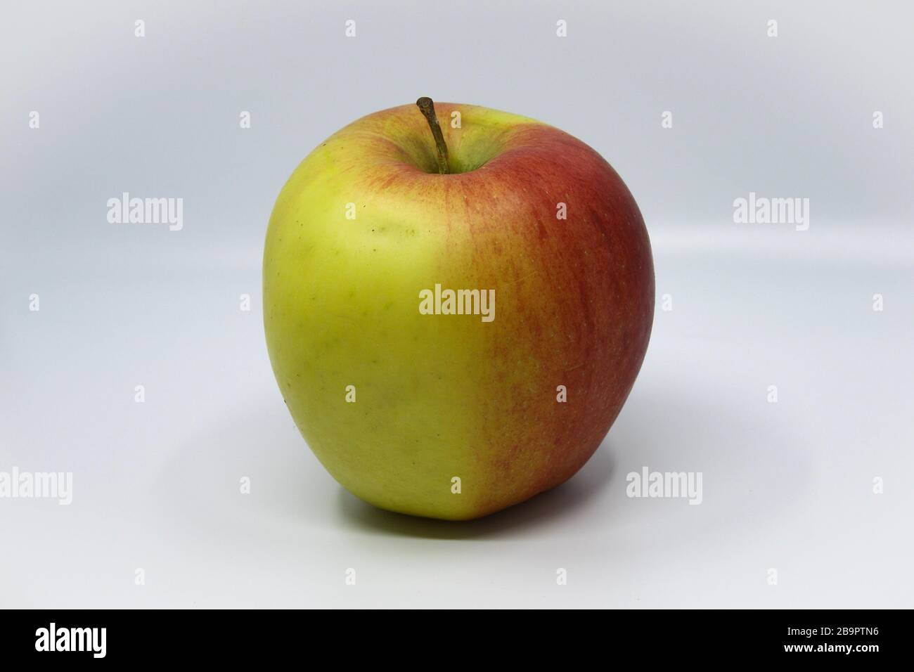 Belles pommes polonaises. Naturel sans aucun produit chimique Banque D'Images