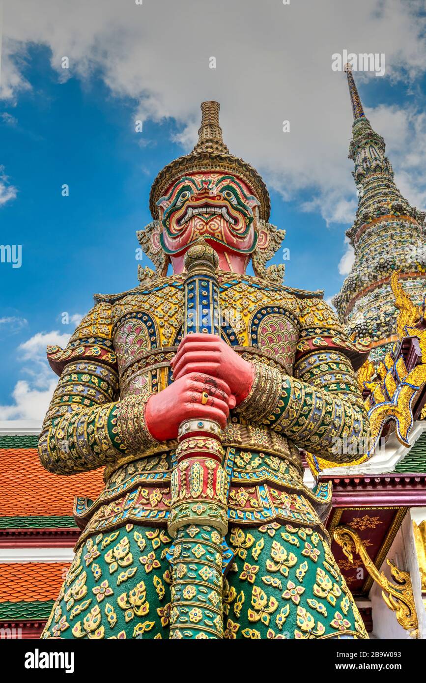 Yaksha géant gardien, Wat Phra Kaew, Bangkok, Thaïlande Banque D'Images