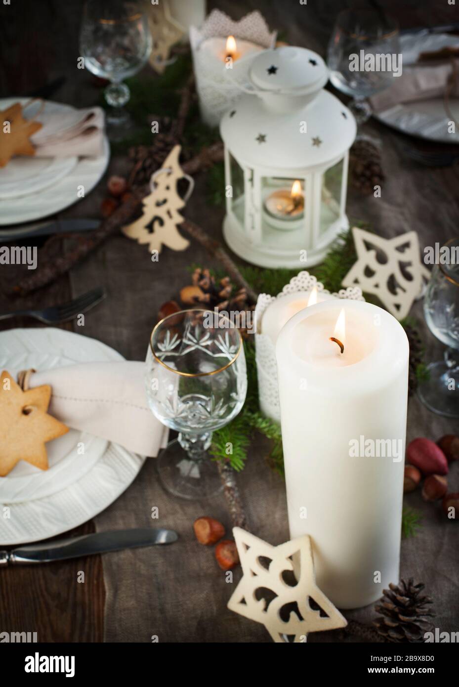 Réglage de la table de Noël. Des décorations de Noël. Banque D'Images
