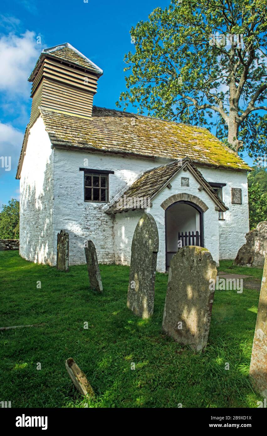 Chapelle de Capel y Ffin presque sur la frontière du Pays de Galles et de l'Angleterre dans la vallée de Llanthony dans les montagnes noires, Brecon Beacons National Park, Pays de Galles Banque D'Images