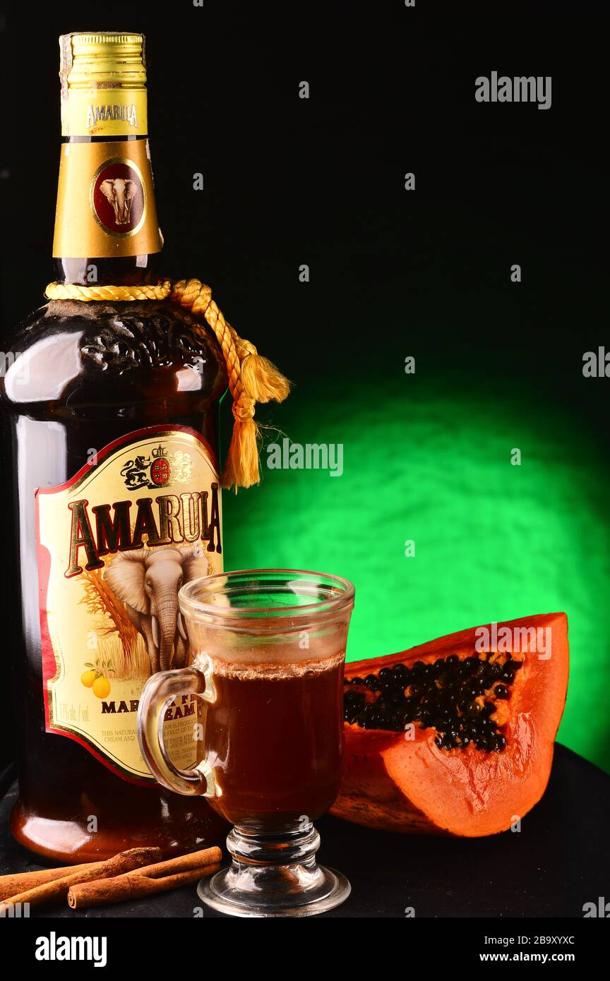 Alcool Amarula, un esprit sud-africain traditionnel Photo Stock - Alamy