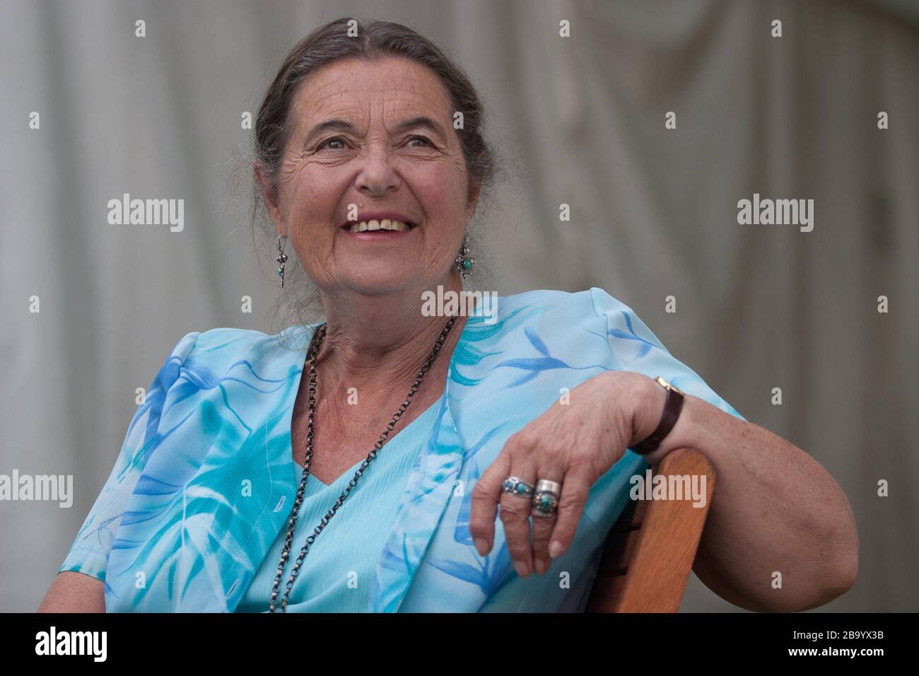 Lynne Reid Banks, auteur de livres pour enfants, au Edinburgh International Book Festival, Édimbourg, Écosse, août 2003. Banque D'Images