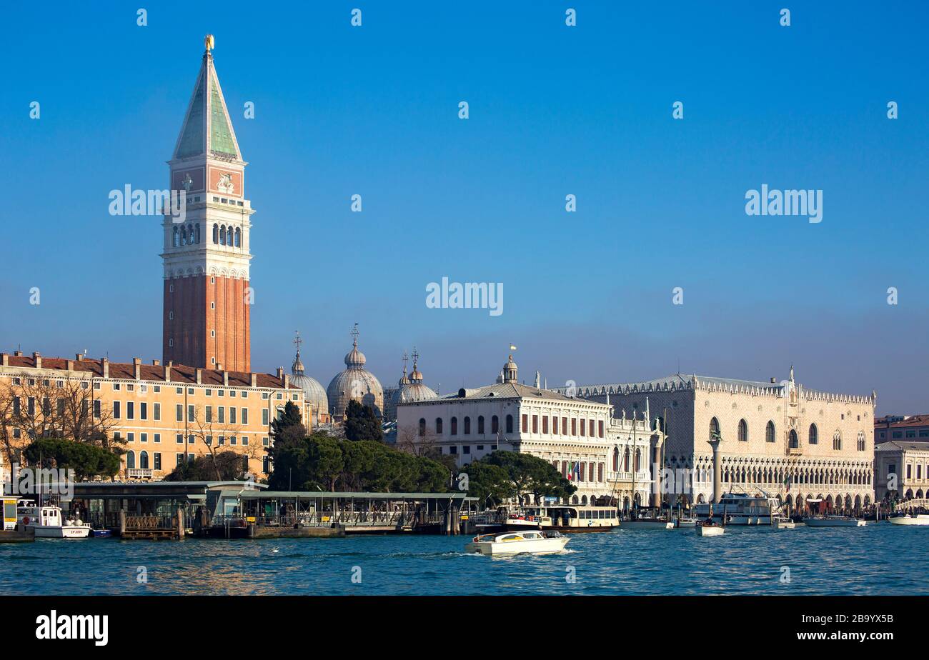 Place San Marco et Palais Ducale, Venise, Vénétie, Italie, Europe Banque D'Images