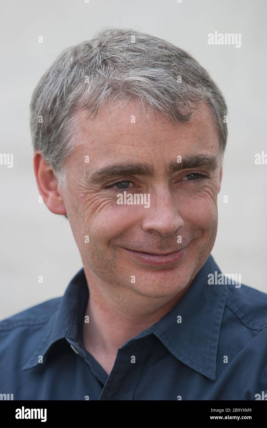 Eoin Colfer, auteur irlandais de livres pour enfants, y compris la série Artemis Fhibou, au Edinburgh International Book Festival, Édimbourg, Écosse, août 2003. Banque D'Images