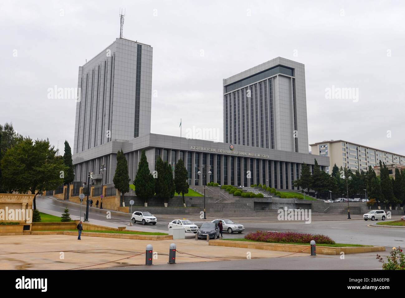 Avis extérieur de l'Assemblée nationale de l'Azerbaïdjan à Bakou, en Azerbaïdjan. Branche législative du gouvernement, également appelée Milli Majlis. Banque D'Images