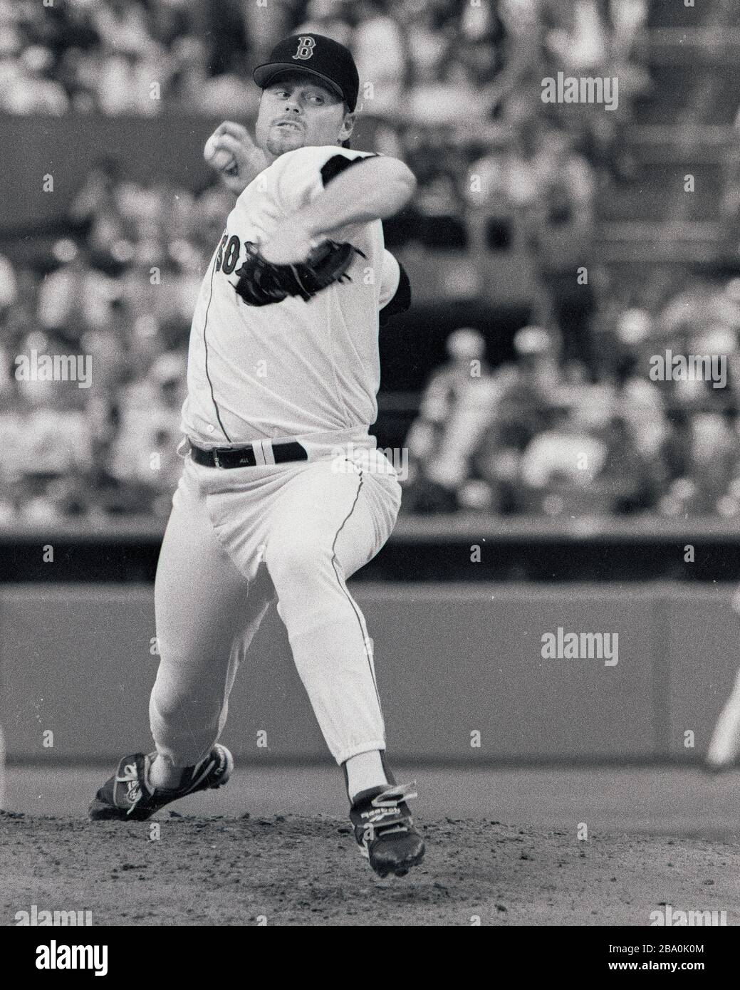 Red Sox Pitcher Roger Clemens de Boston dans l'action de baseball à Fenway Park à Boston Ma USA 1995 photo par Bill belknap Banque D'Images