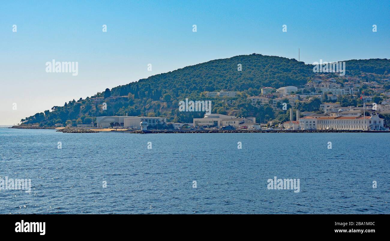 Heybeliada, une des îles des Princes, également appelée Adalar, dans la mer de Marmara au large de la côte d'Istanbul Banque D'Images