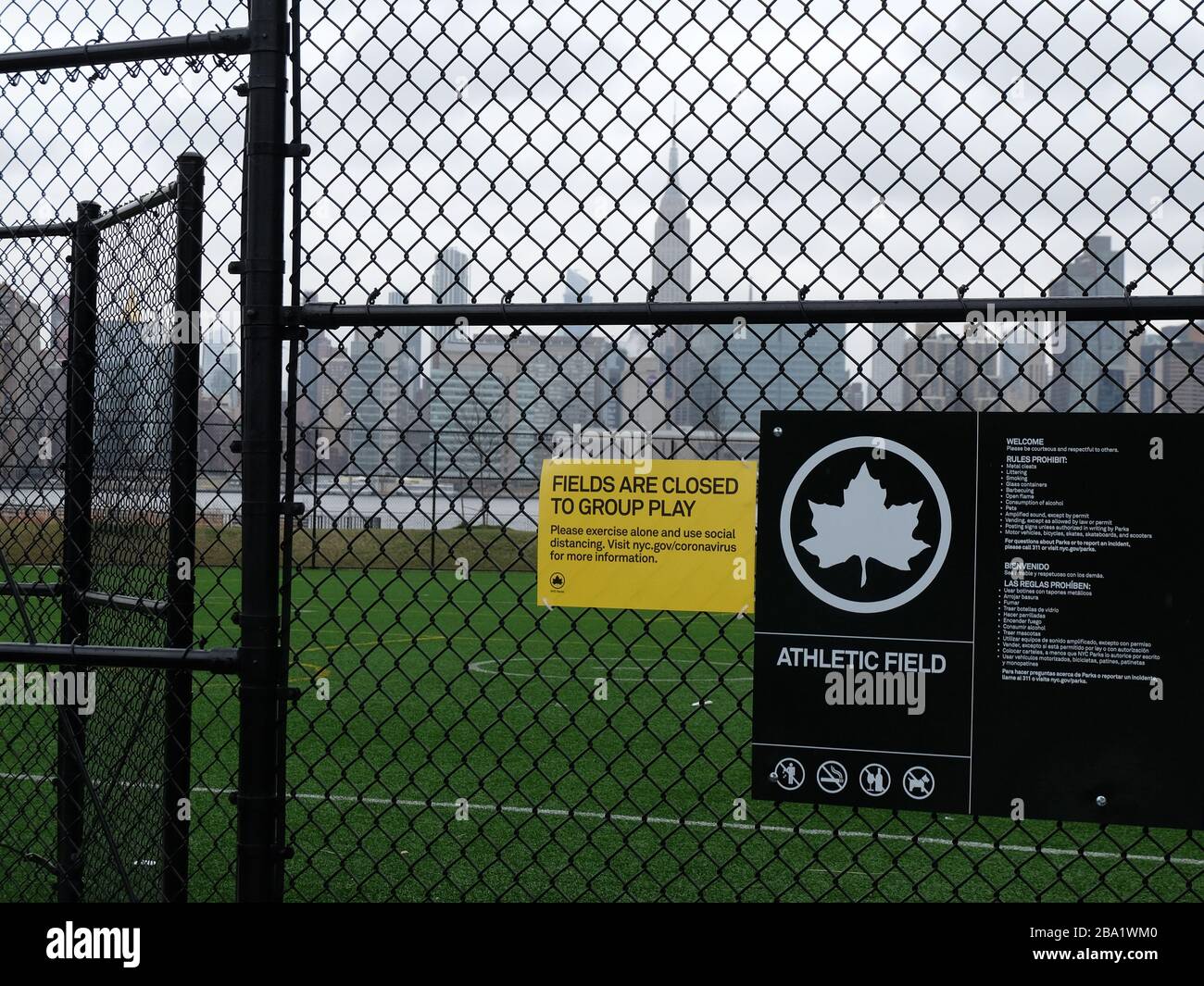Times Square, New York pendant la pandémie de coronavirus, mars 2020 Banque D'Images