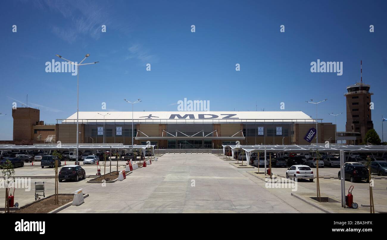 MENDOZA, ARGENTINE, 07 décembre 2016. Aéroport international Gobernador Francisco Gabrielli, réouverture des nouvelles installations de l'aéroport, El Plumerillo Banque D'Images