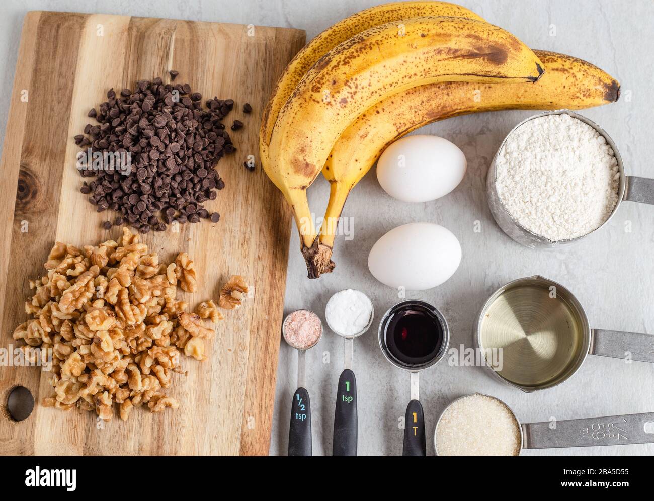 Ingrédients pour la recette de pain de banane, vue sur la tête Banque D'Images