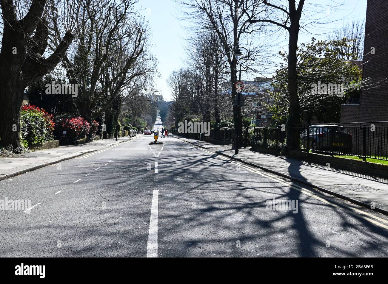 Les rues normalement fréquentées du nord de Londres sont désertées pendant la pandémie de coronavirus, covid-19, suivant les instructions du gouvernement pour rester à la maison. Banque D'Images