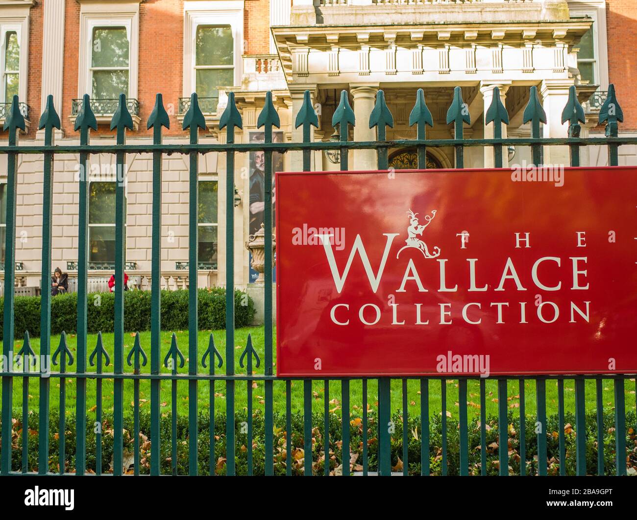 LONDRES- The Wallace Collection situé dans une maison de ville palatiale à Marylebone, Londres. Un musée présentant des peintures, des meubles, des sculptures Banque D'Images