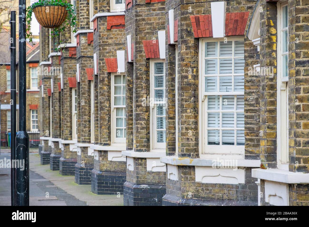 Maisons en terrasses anglaises traditionnelles à Londres, au Royaume-Uni Banque D'Images