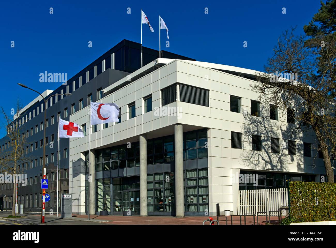 Siège de la Fédération internationale des sociétés de la Croix-Rouge et du Croissant-Rouge, IFRC, Genève, Suisse Banque D'Images