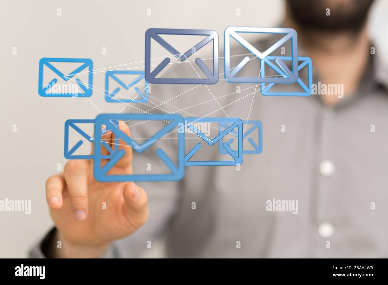 Réseau de personnes en ligne. Utilisation d'Internet pour la communication. Banque D'Images