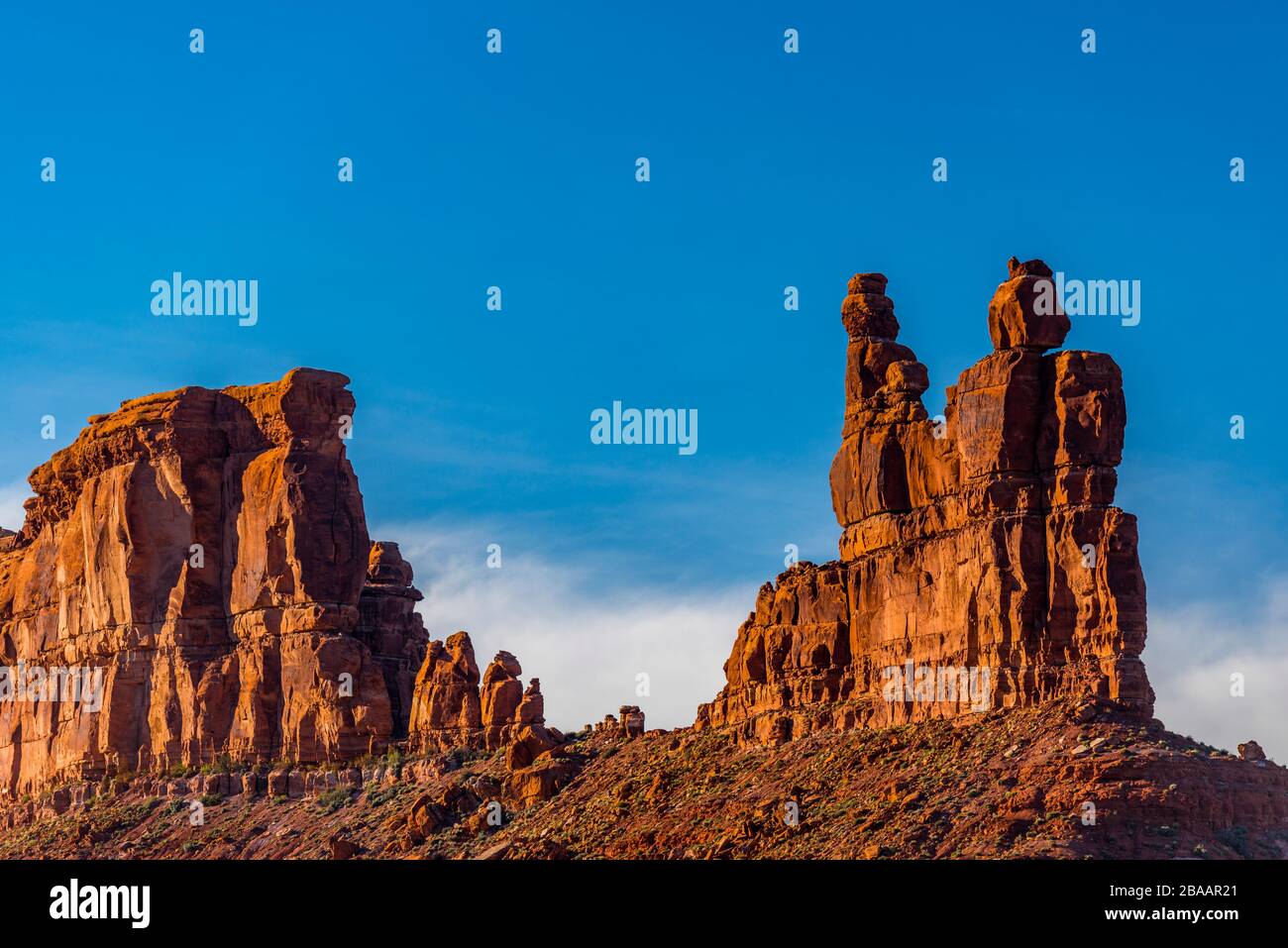 Vue sur le Big rock sur Valley of the Gods, Mexican Hat, Utah, États-Unis Banque D'Images