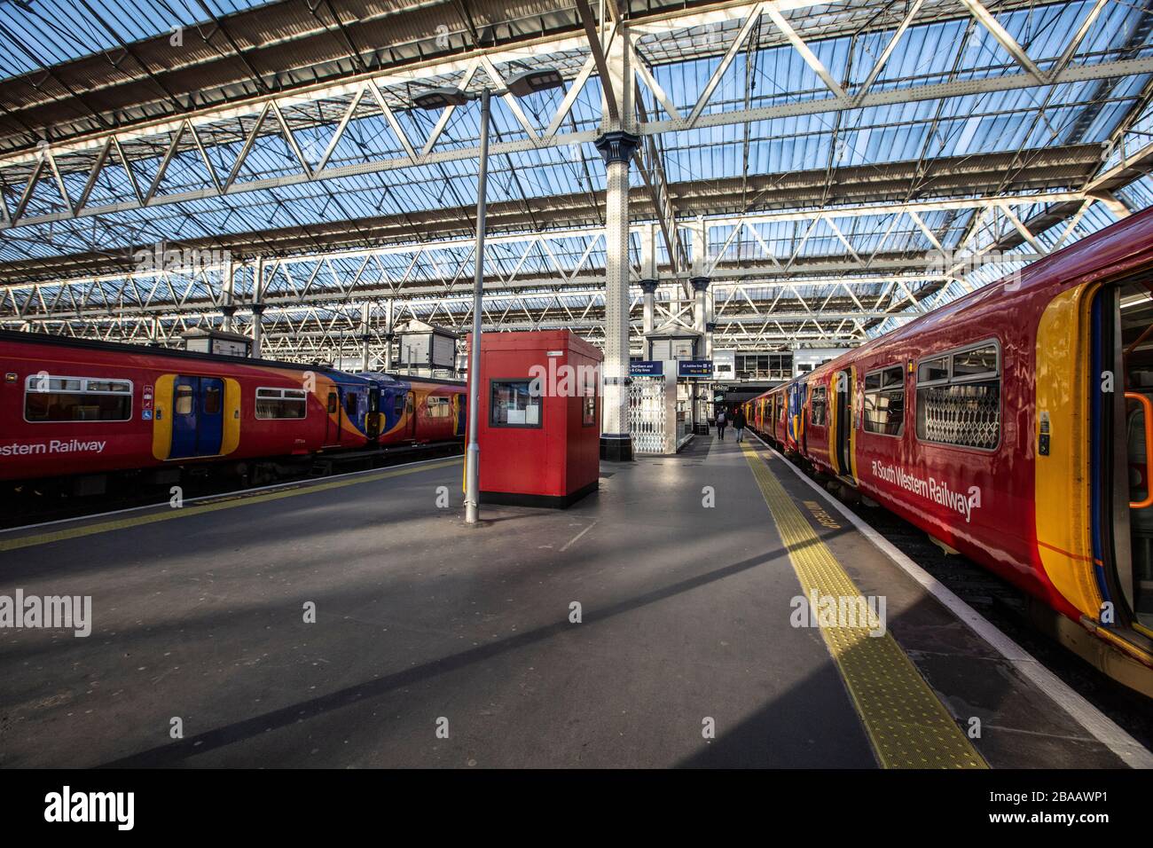 Il est interdit aux travailleurs et aux navetteurs de se rendre dans la capitale en raison de la pandémie de Coronavirus dans la capitale, au Royaume-Uni Banque D'Images