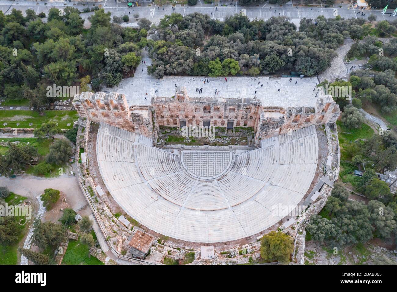 Vue aérienne de l'Acropole d'Athènes, du Temple d'Athena Nike, du Parthénon, du Temple Hekatompedon, du Sanctuaire de Zeus Polieus, de l'Odéon d'Herodes Atticus Banque D'Images