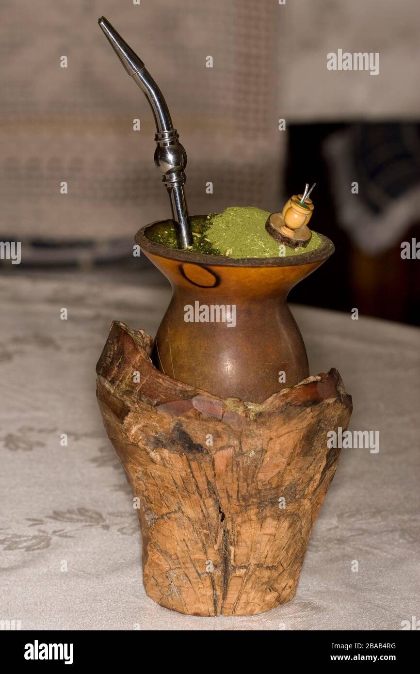 Chimarão, thé Maté, gourde, São José dos Auentes, Rio Grande do Sul, Brésil Banque D'Images