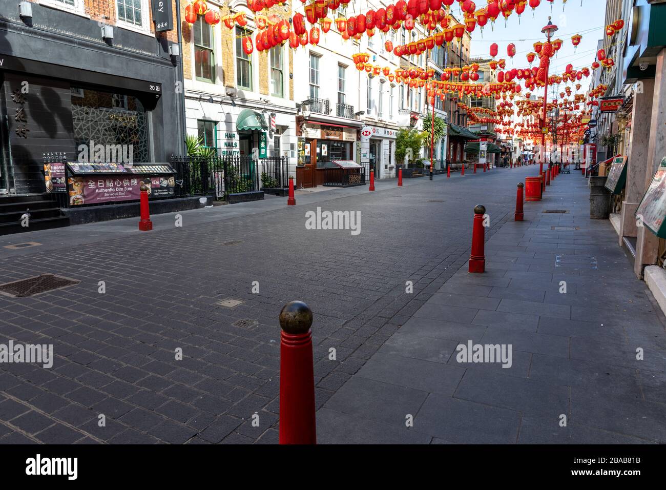 Londres - Angleterre - China Town - 21032020 - les rues vides alors que le virus Corona frappe Londres forçant de nombreuses entreprises à fermer ou à fournir un service réduit - Photographe : Brian Duffy Banque D'Images