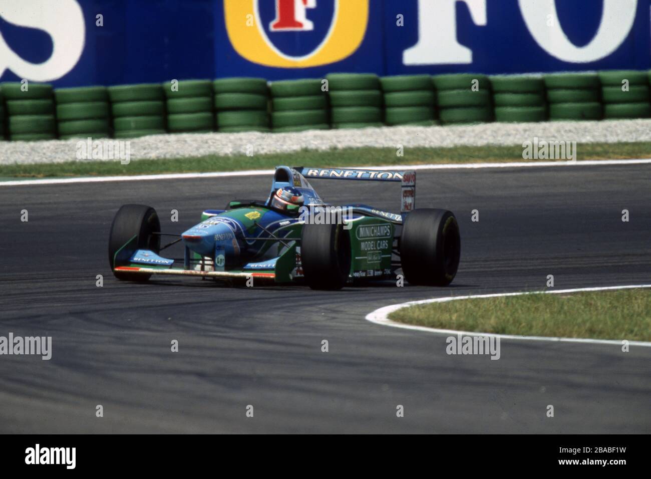 firo: Formule 1, saison 1994 Sport, Motorsport, Formule 1, archives, archives photos Team Benetton (1991-1995) Michael Schumacher, Allemagne, a été un pilote de Formule 1 de 1991 à 2006 et 2010 à 2012, Schumacher était 7, sept fois, Formule 1, champion du monde, héros national allemand, a apporté la Formule 1 après l'Allemagne, L'un des plus grands Allemands Michael Schumacher, dans la voiture | usage dans le monde entier Banque D'Images
