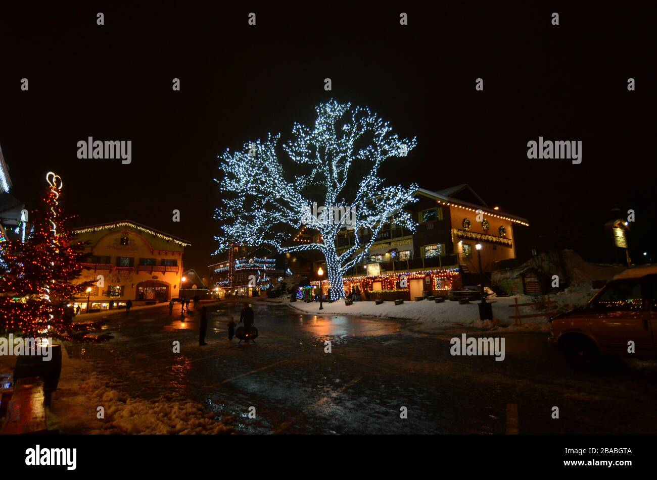 Leavenworth Bavarian Village Christmas Lights festival, Washington Banque D'Images