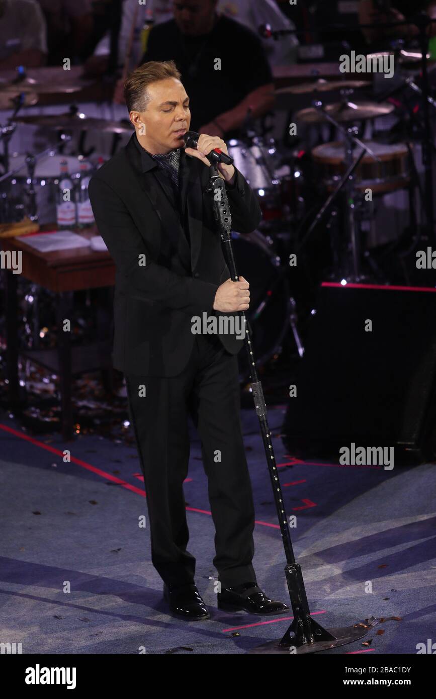 Cristian Castro durante la noche de su concierto 17 Mayo 2017 y madrugada del día 18 en el palenque de la Expogan. ( photo/Luis Gutierrez/Nortephoto.c Banque D'Images