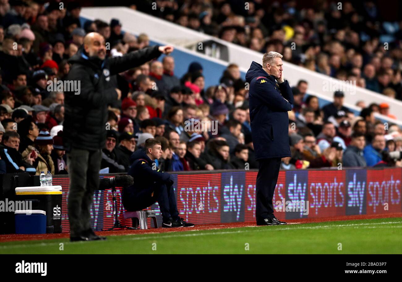 Aston Villa Manager Dean Smith (à droite) et Manchester City Manager PEP Guardiola sur l'écran tactile Banque D'Images