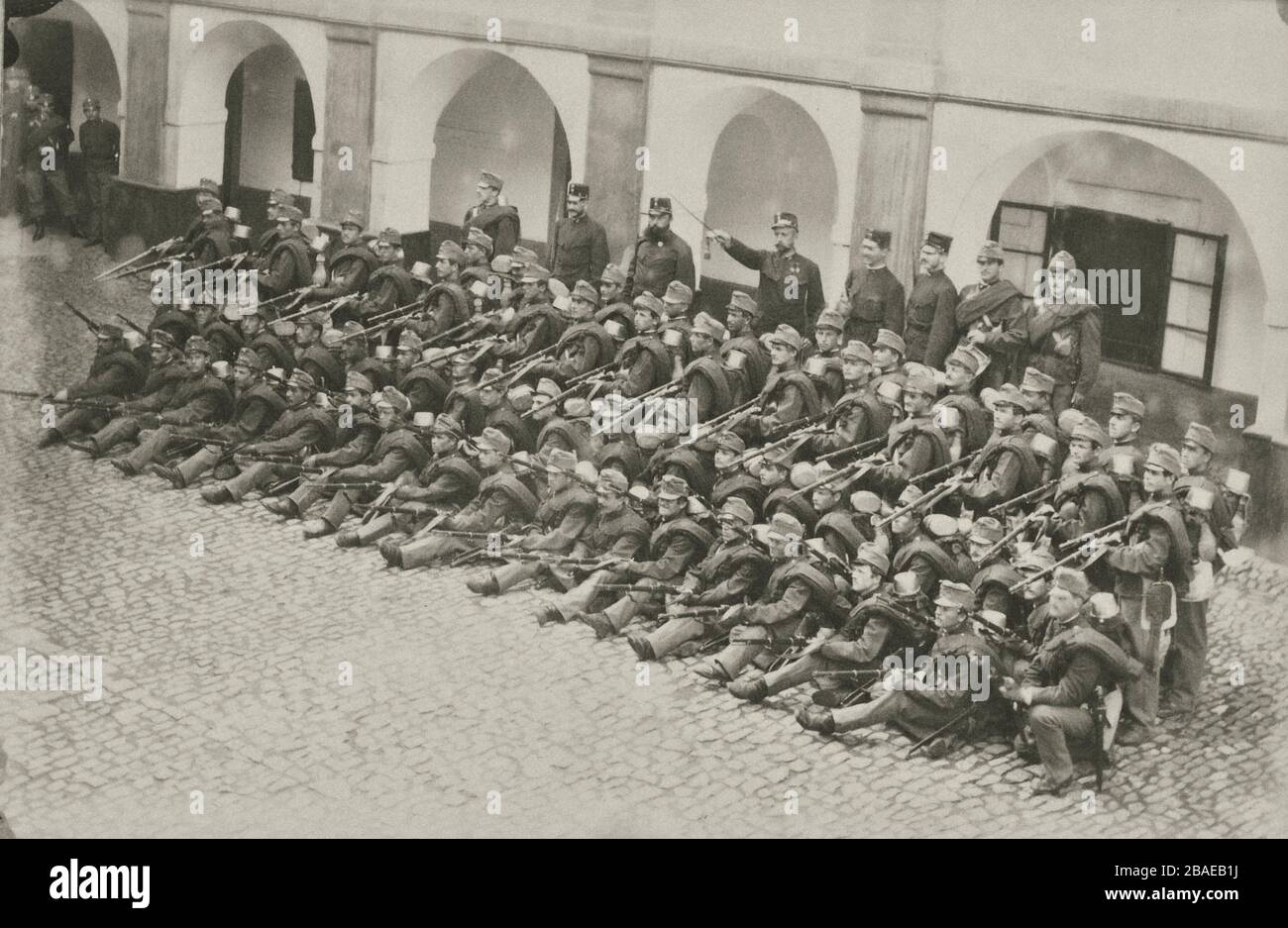 Armée austro-hongroise de la première Guerre mondiale unité d'infanterie prête à la guerre Banque D'Images