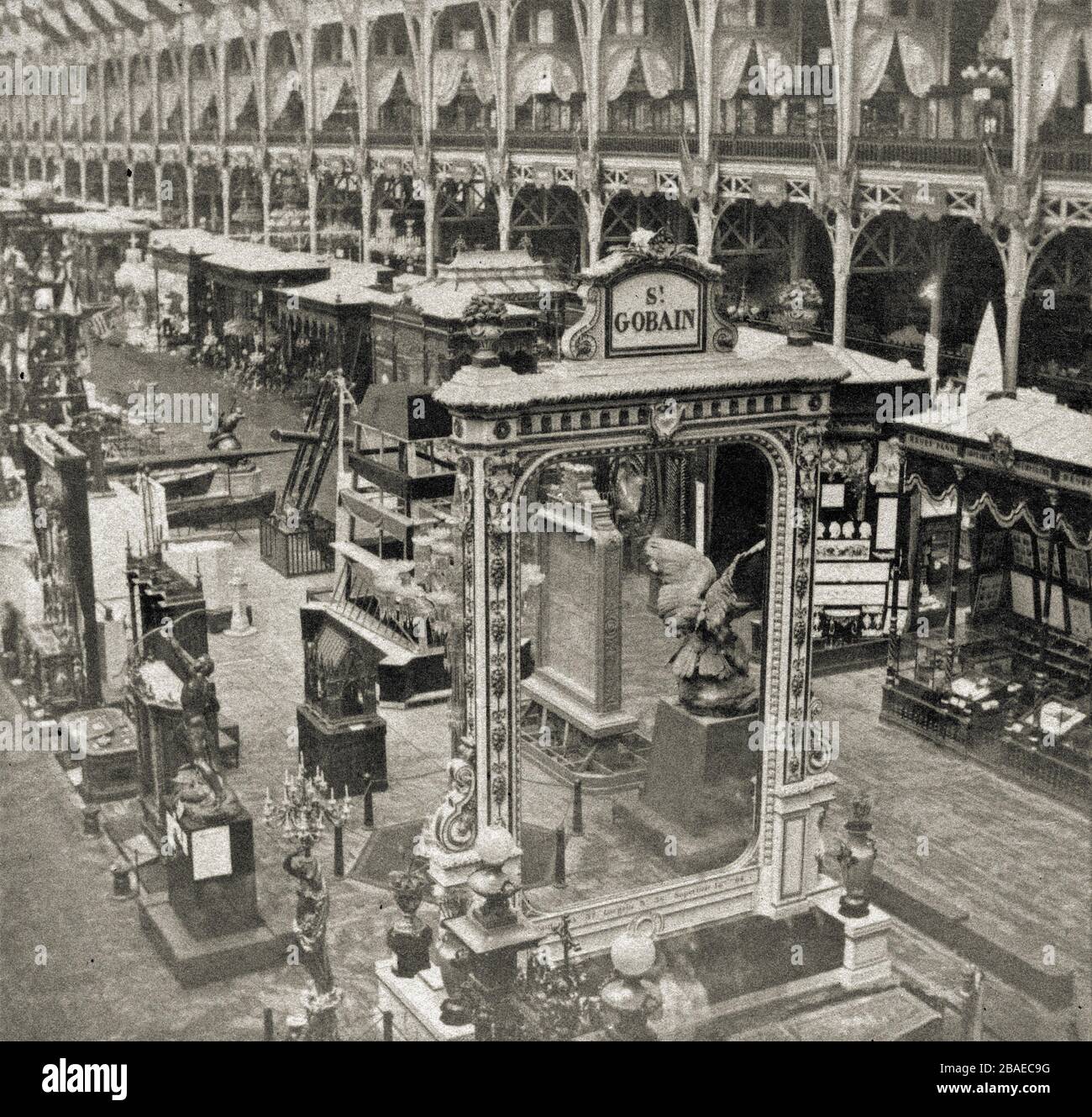 Photo rétro de Paris. Palais de l'Industrie construit pour l'exposition universelle de 1855. Banque D'Images